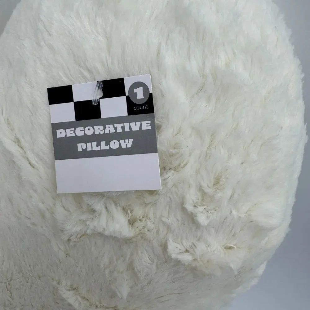 Target Bullseye Playground White Heart Plush Throw Pillow 14x14 Decorative‎ NEW